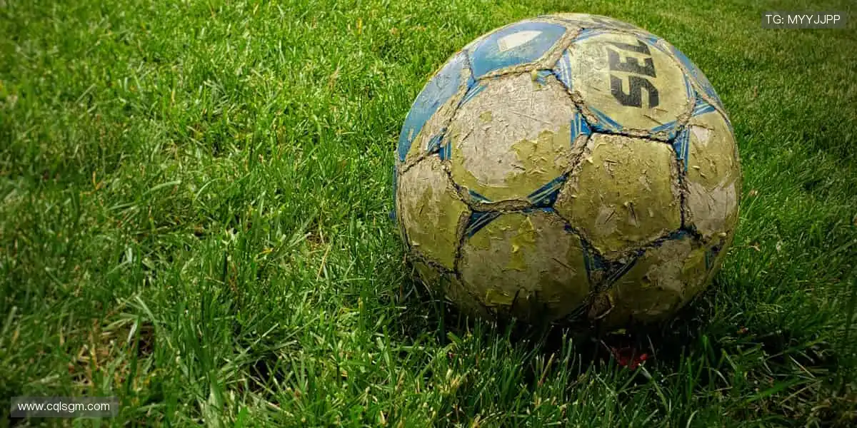 💬边看边聊，弹幕狂欢点燃观赛热情！🎉